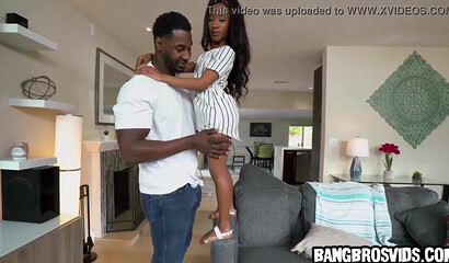 Mini Skirt Tease: 18yo Ebony Babe's Sexy Encounter